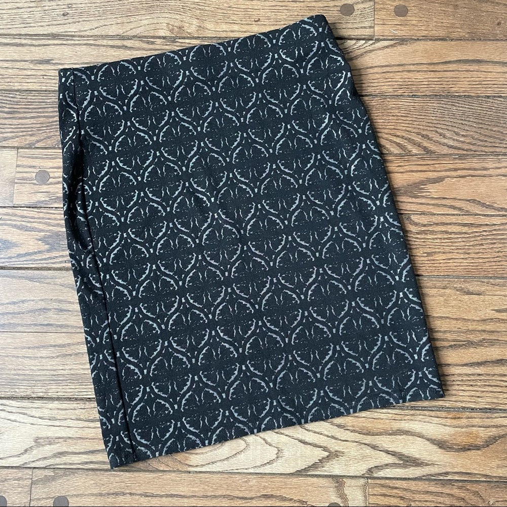 NWOT Loft Outlet Stretch Pencil Skirt